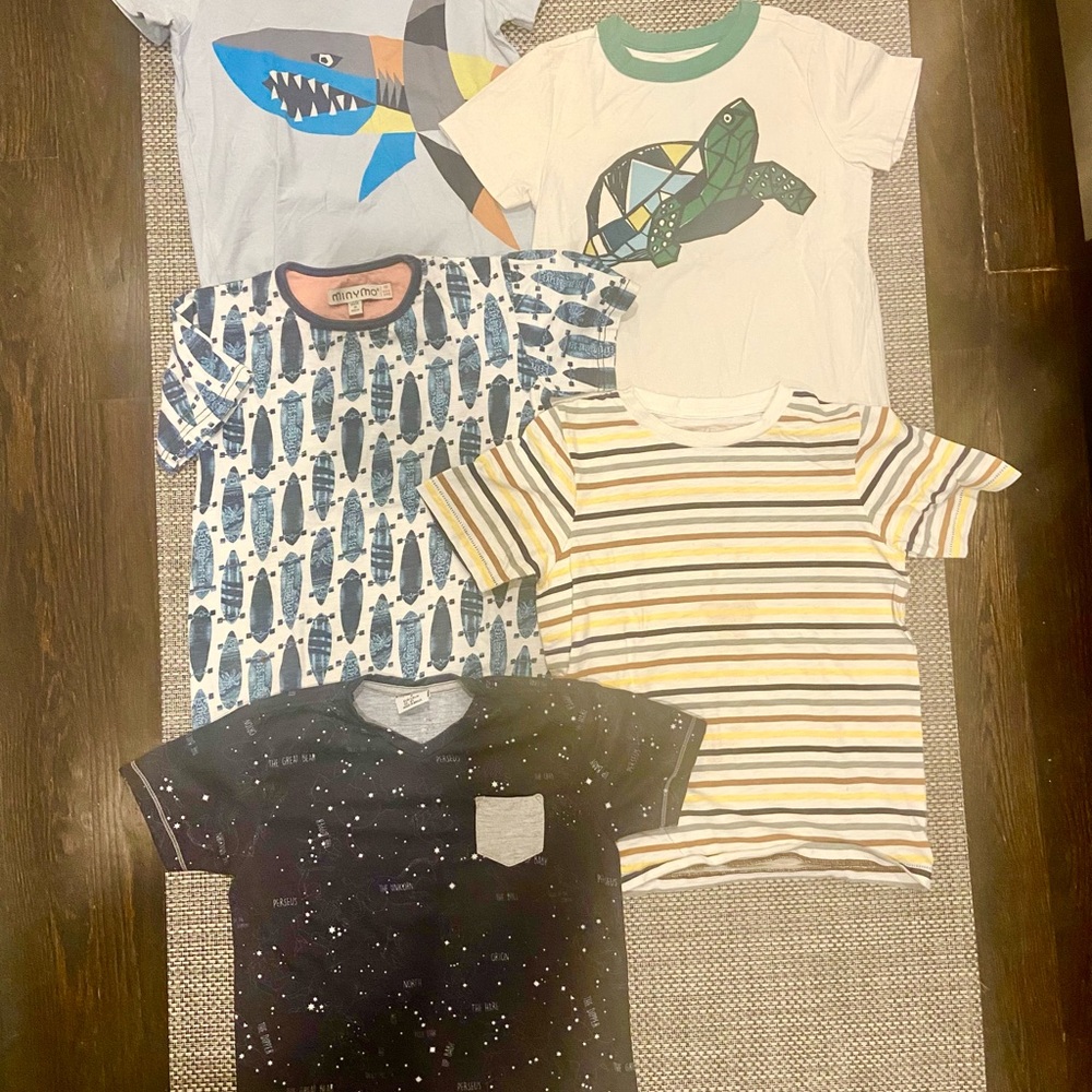 Set of 5 Sz Med Kid Graphic and Striped Short Sleeve T-Shirts - Multi-Color Pack